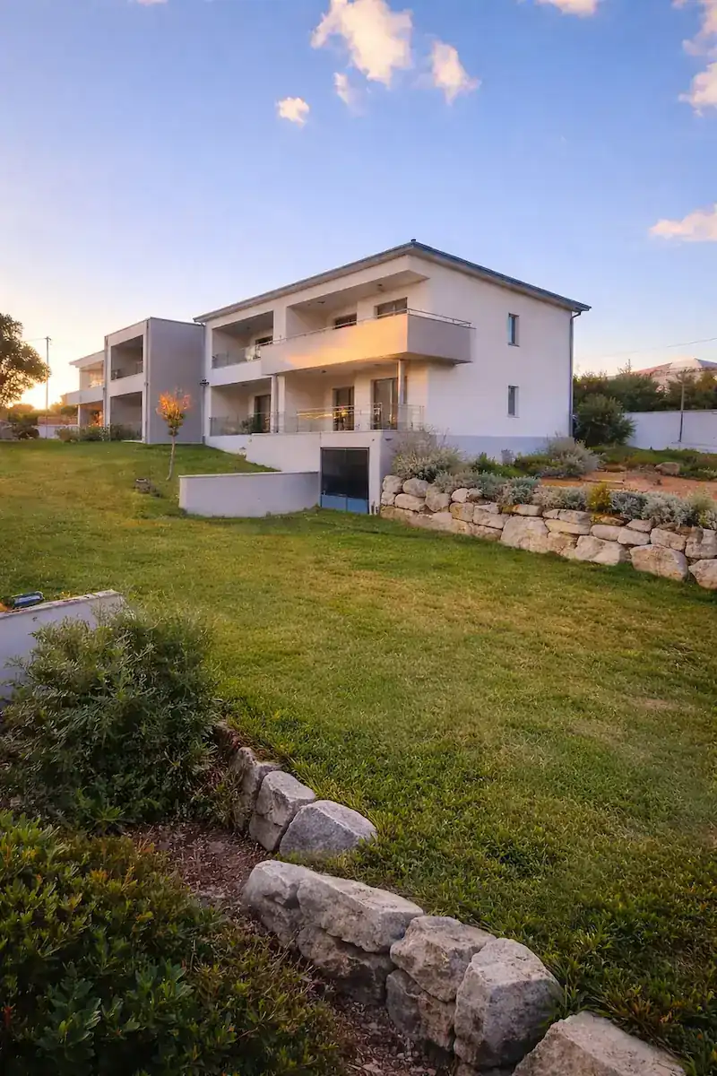 Hôtel Résidence A Torra with apartments and swimming pool in Vescovato near Bastia, Corsica