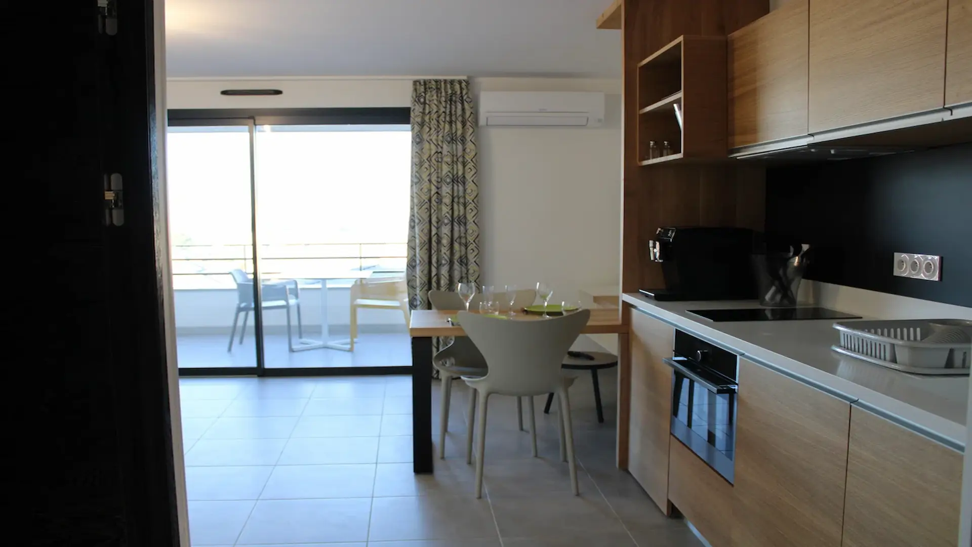 Studio mit Küche und Terrasse – Hôtel Résidence A Torra
