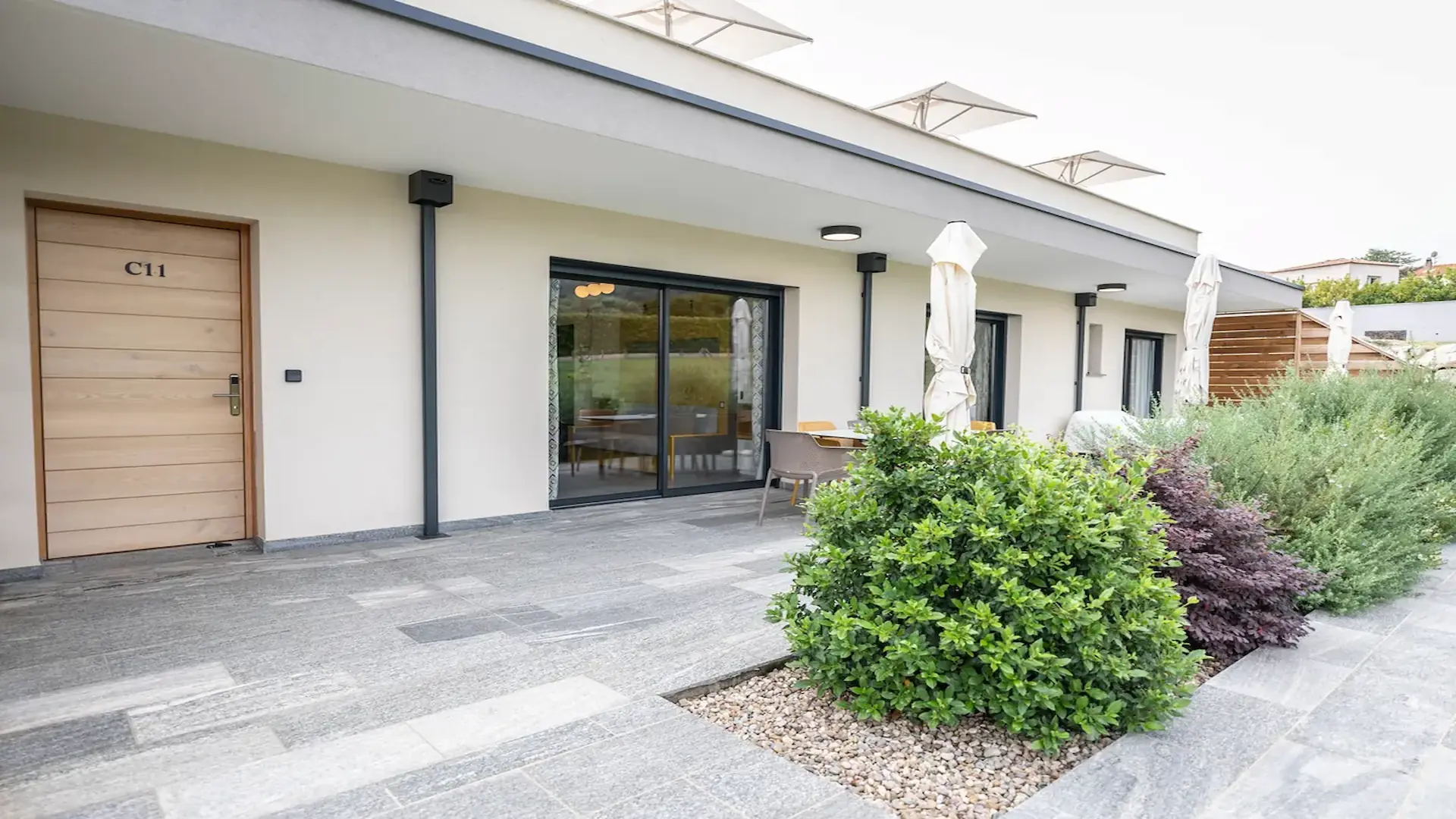 Grande terrasse 30 m² avec jardin privatif appartement T3 Supérieur à Vescovato