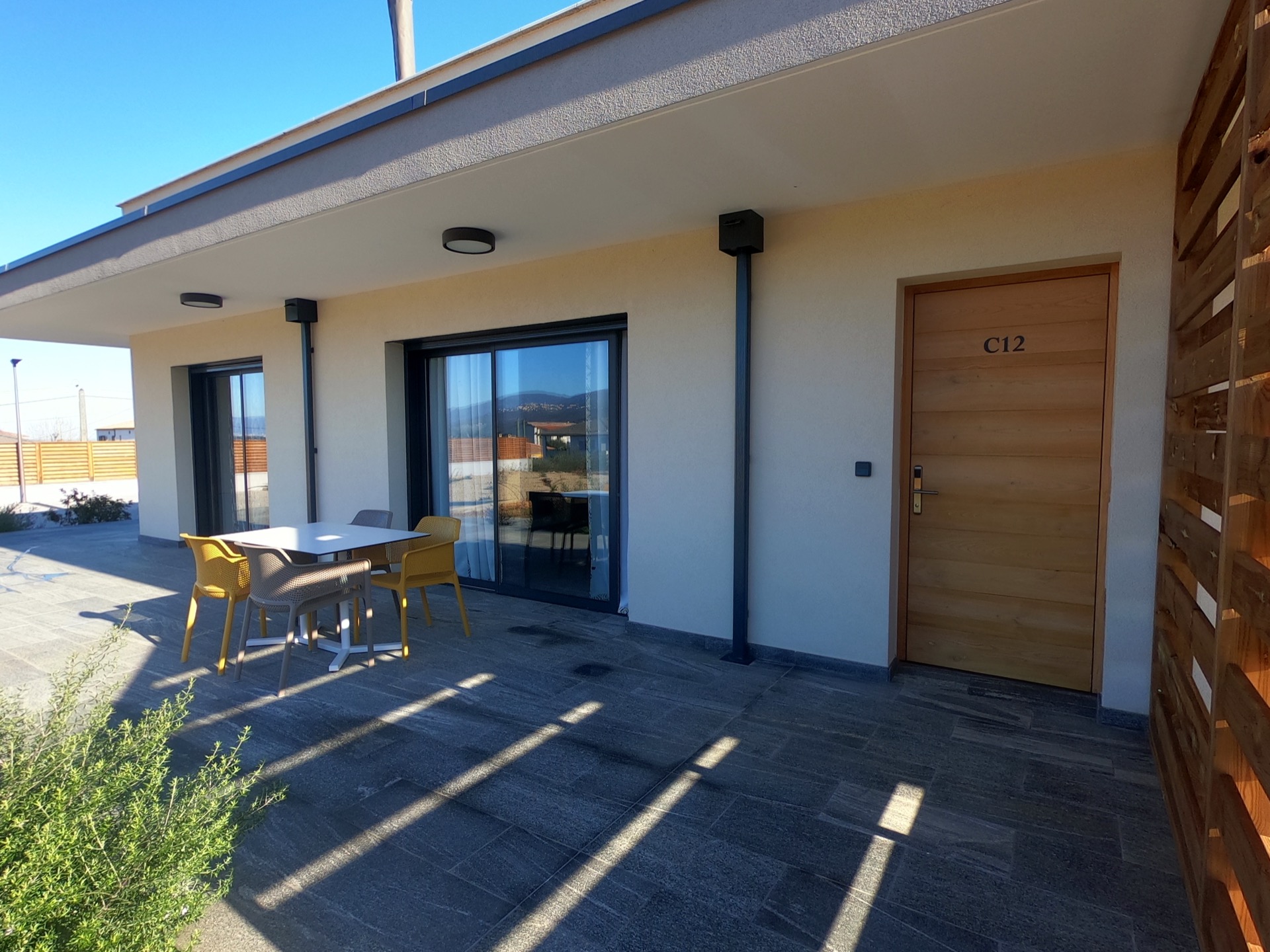 Superior one-bedroom apartment (T2) in corsica near Bastia.