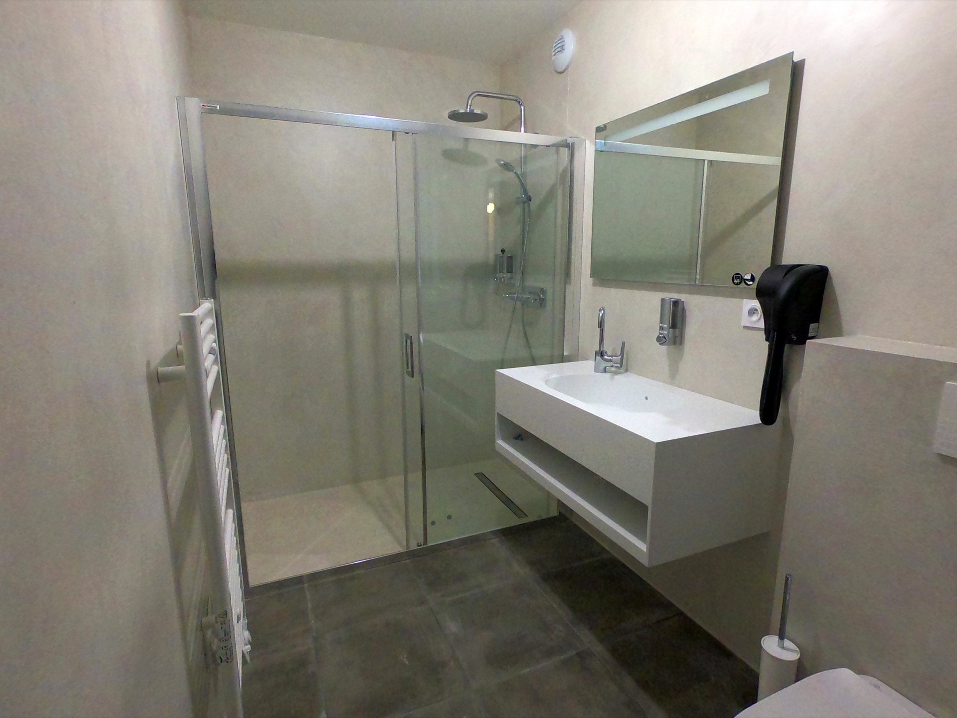 Superior one-bedroom apartment (T2) in corsica near Bastia.