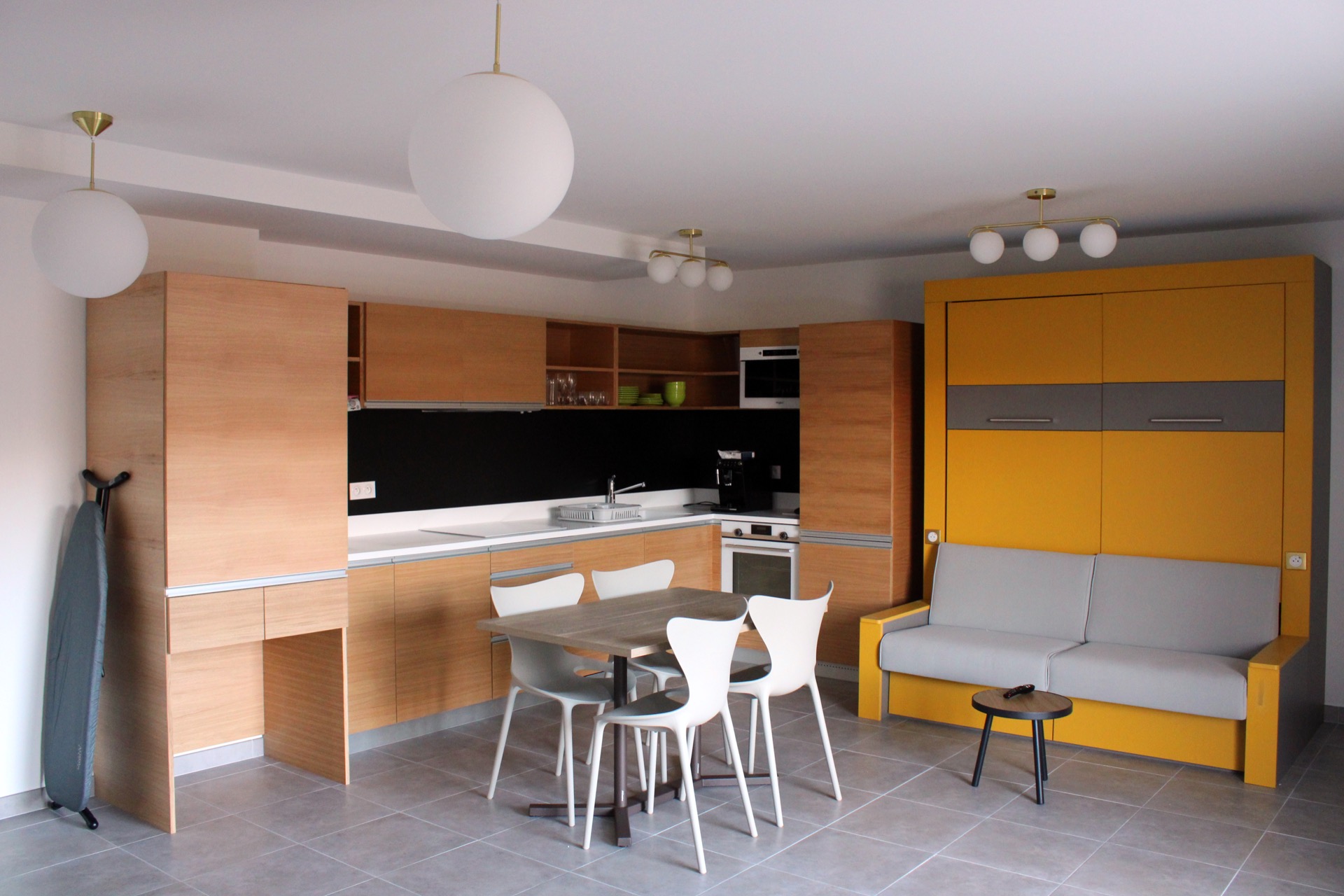 Superior one-bedroom apartment (T2) in corsica near Bastia.
