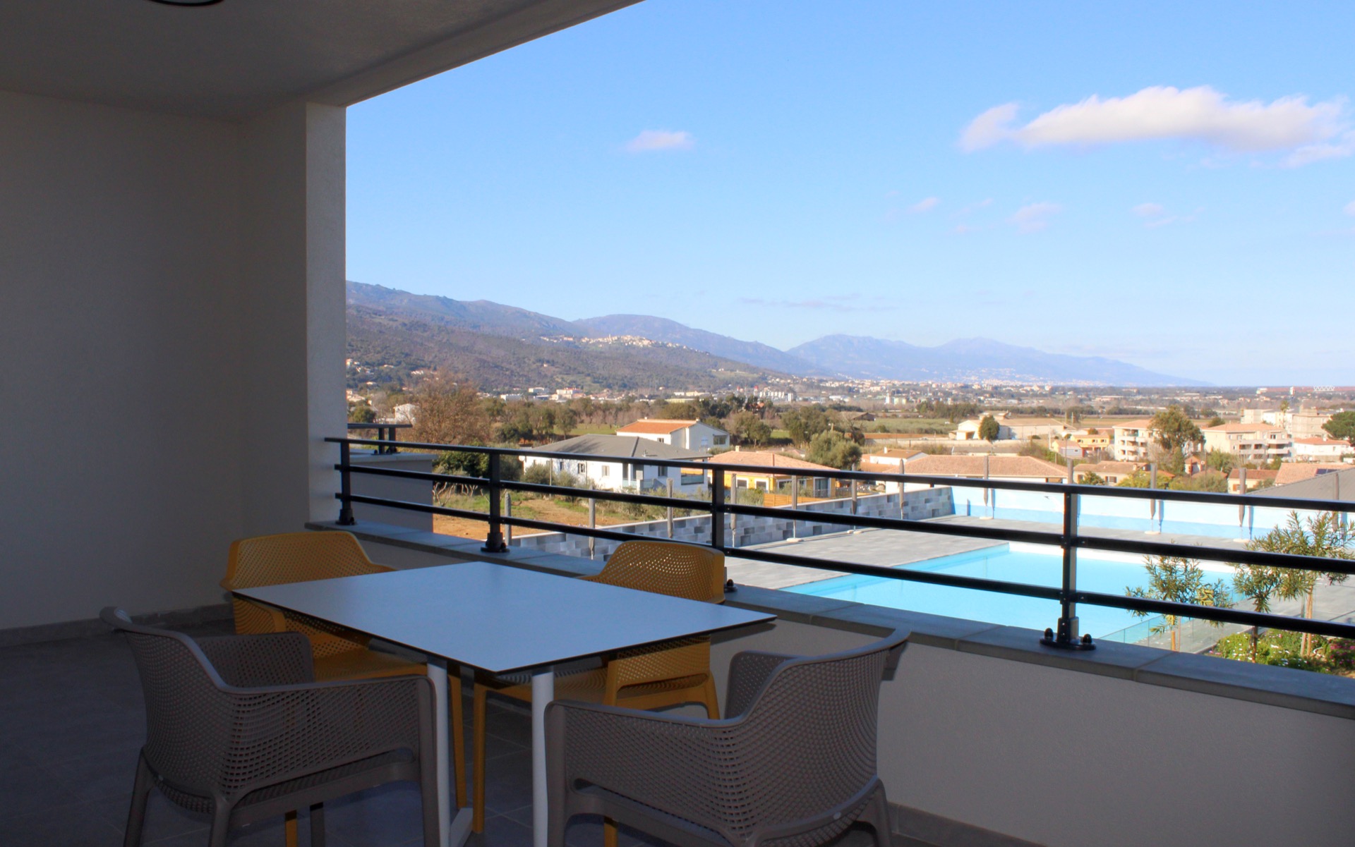 One-bedroom apartment (T2) in Corsica near Bastia