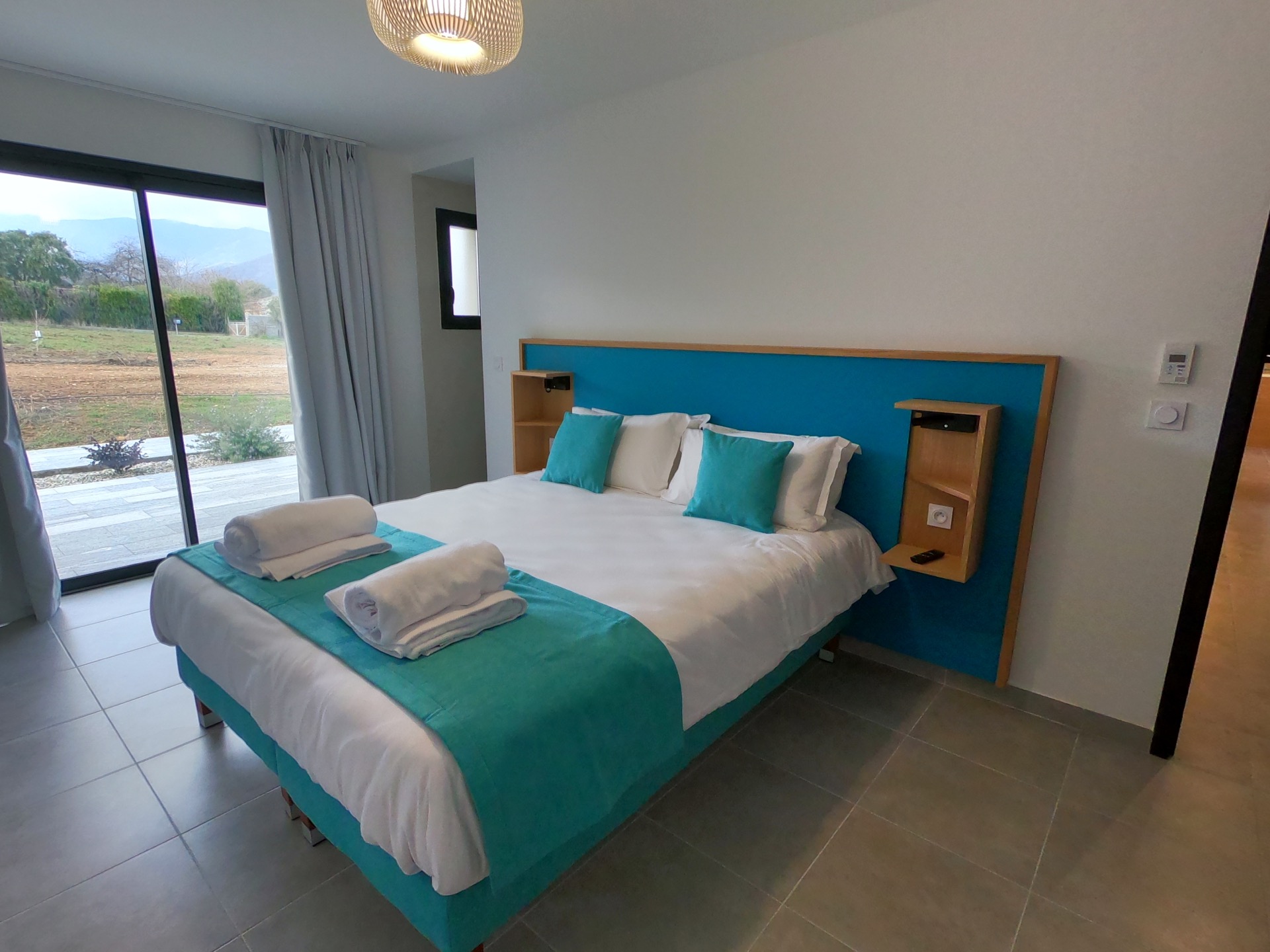 Superior two-bedroom apartment (T3) in Corsica near Bastia