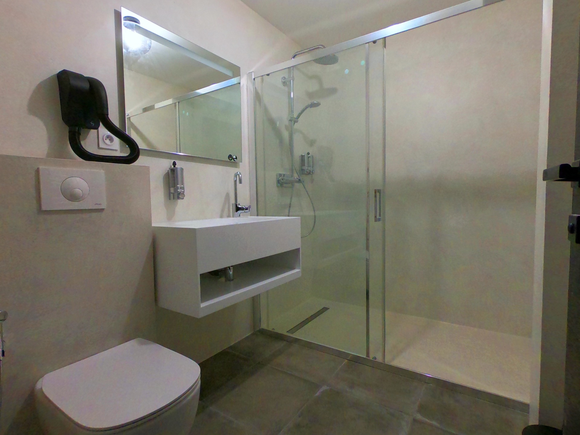 Superior two-bedroom apartment (T3) in Corsica near Bastia