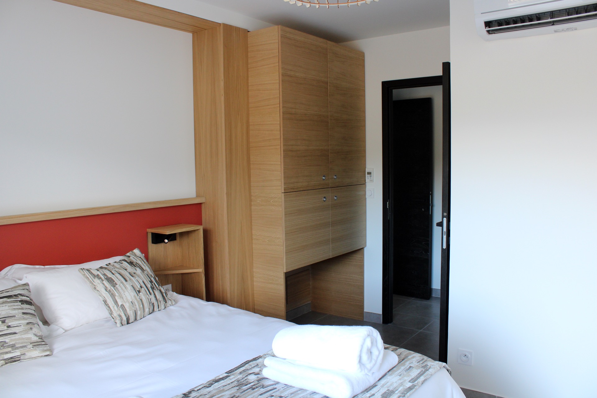 Superior two-bedroom apartment (T3) in Corsica near Bastia