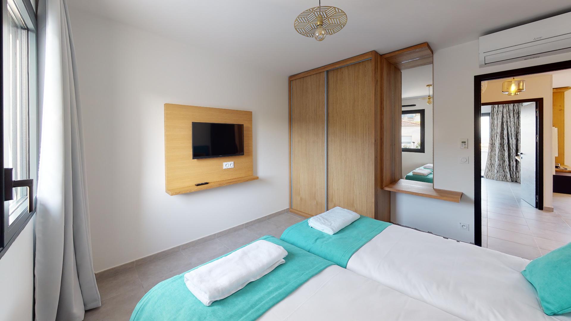 Two-bedroom apartment (T3) in Corsica near Bastia